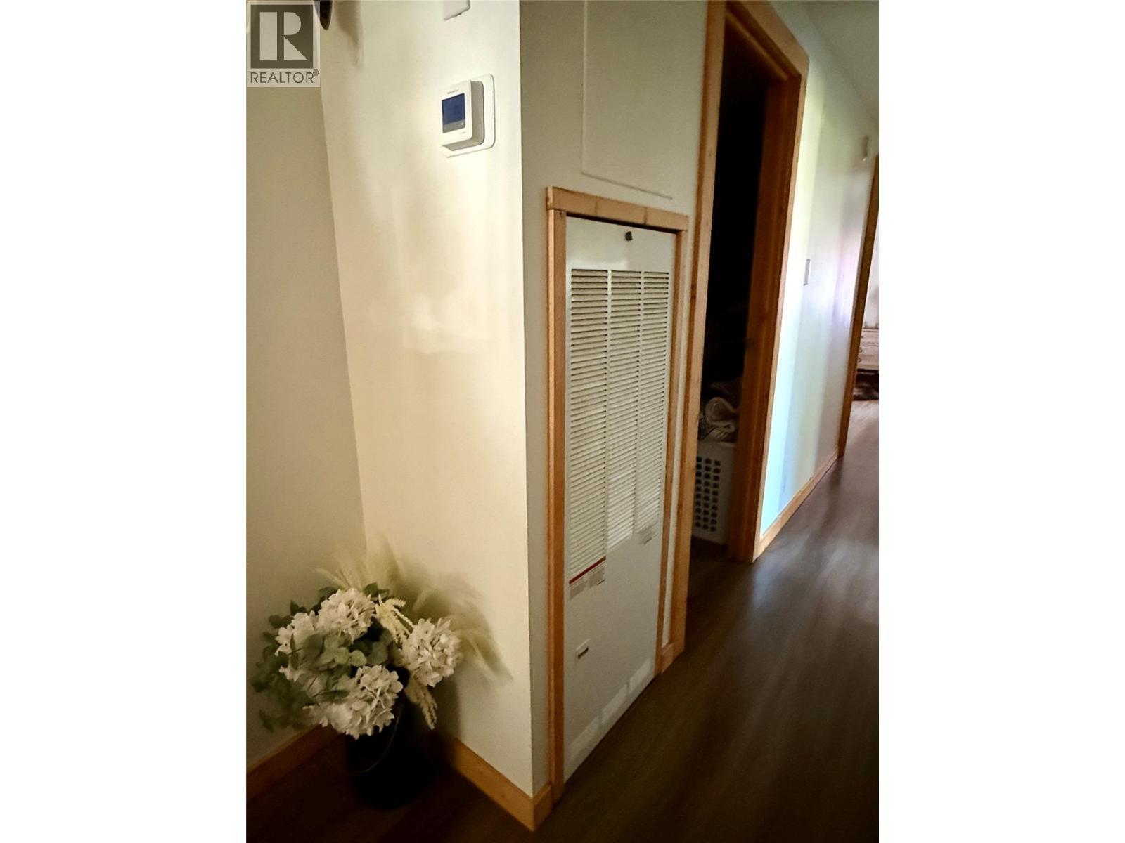 9220 Colomb Street, Elko, BC