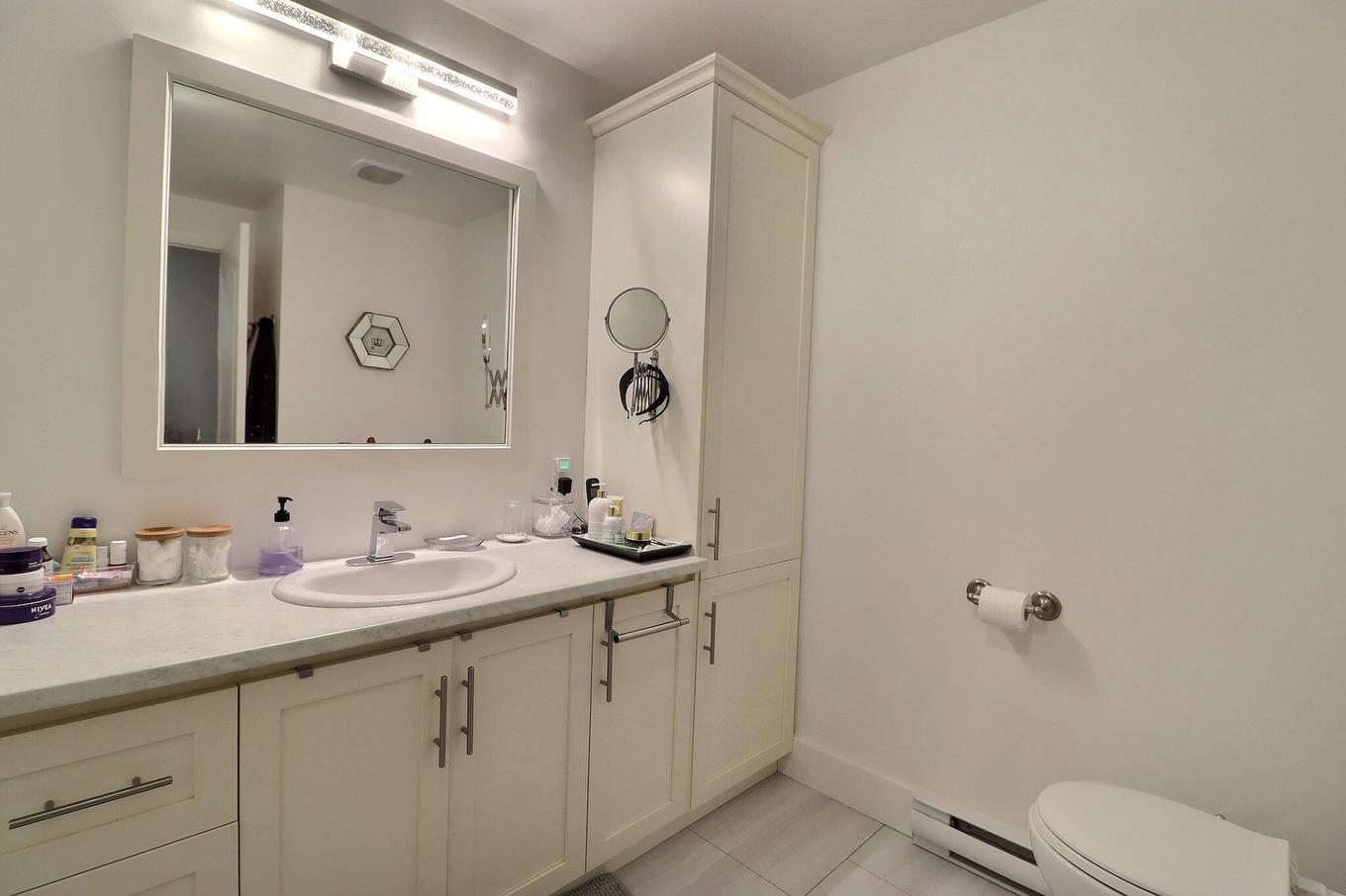 Salle de bains - 103A-2355 Rue Du Barachois, Québec (Les Rivières), QC - Indoor Photo Showing Bathroom