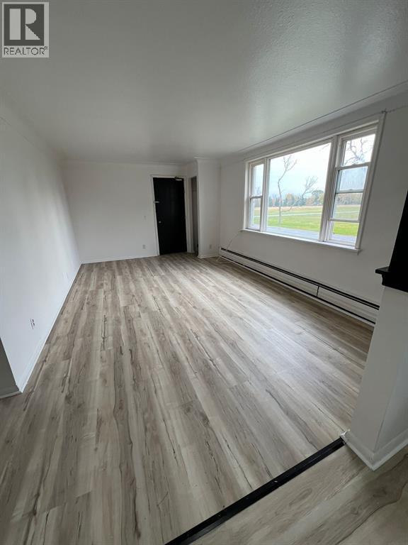 1742 Confederation Line Unit# 8, Sarnia, ON - Indoor Photo Showing Other Room