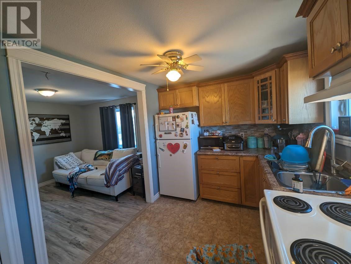 16 Currie Avenue, Channel-Port Aux Basques, NL - Indoor Photo Showing Kitchen