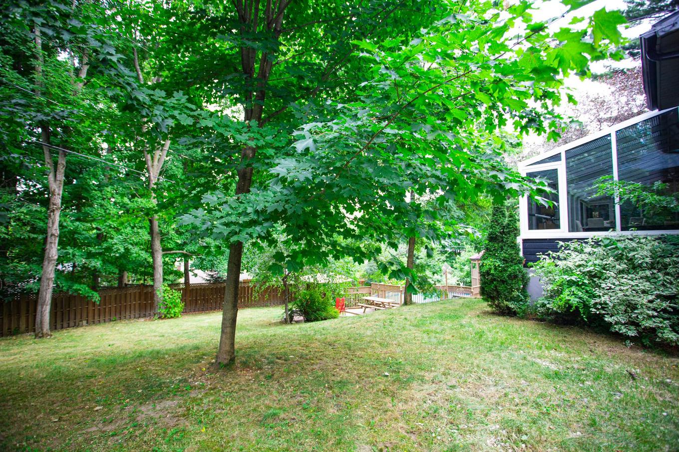 Garden - 913 Rue Guy, Saint-Jérôme, QC - Outdoor