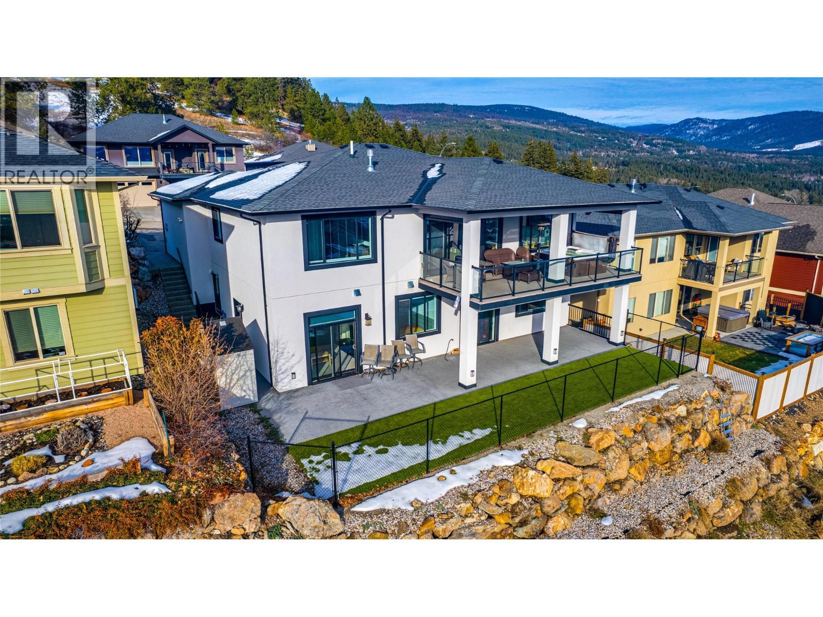 7429 Sun Peaks Drive, Vernon, BC - Outdoor