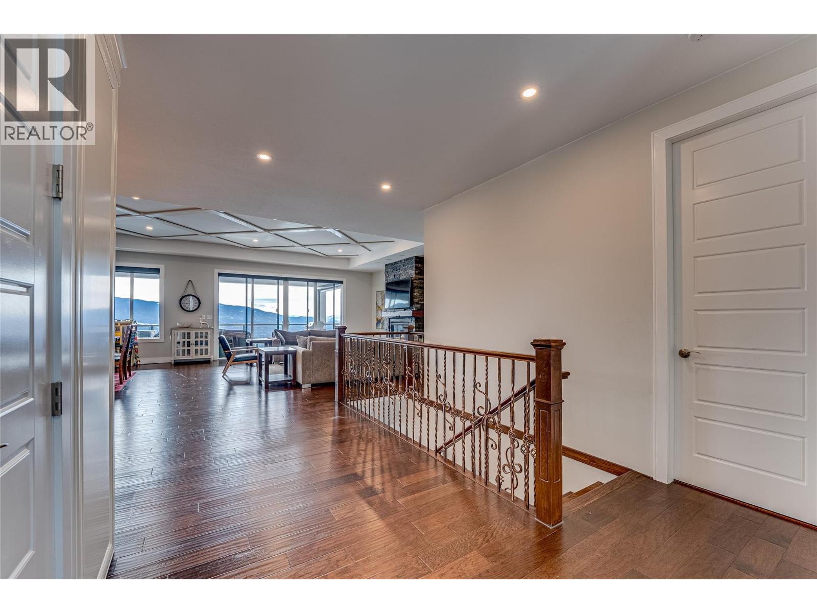 7429 Sun Peaks Drive, Vernon, BC - Indoor Photo Showing Other Room