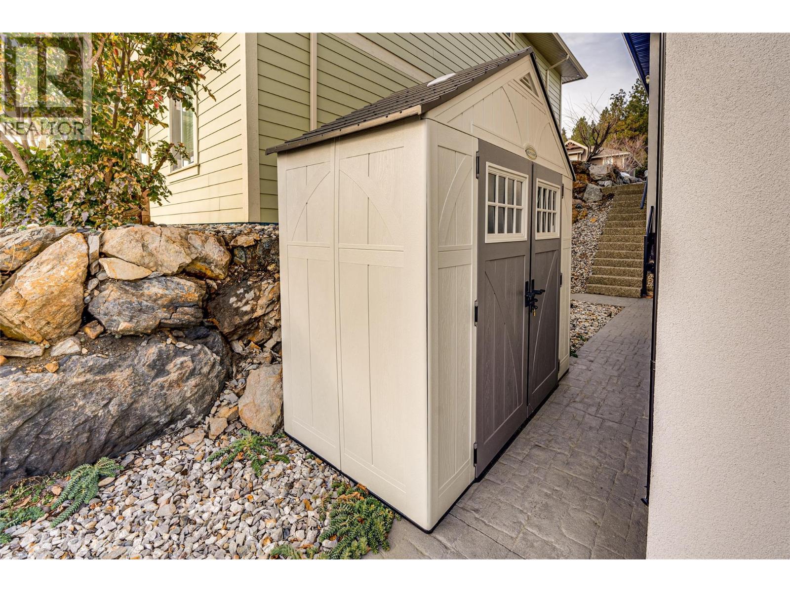 7429 Sun Peaks Drive, Vernon, BC - Outdoor With Exterior