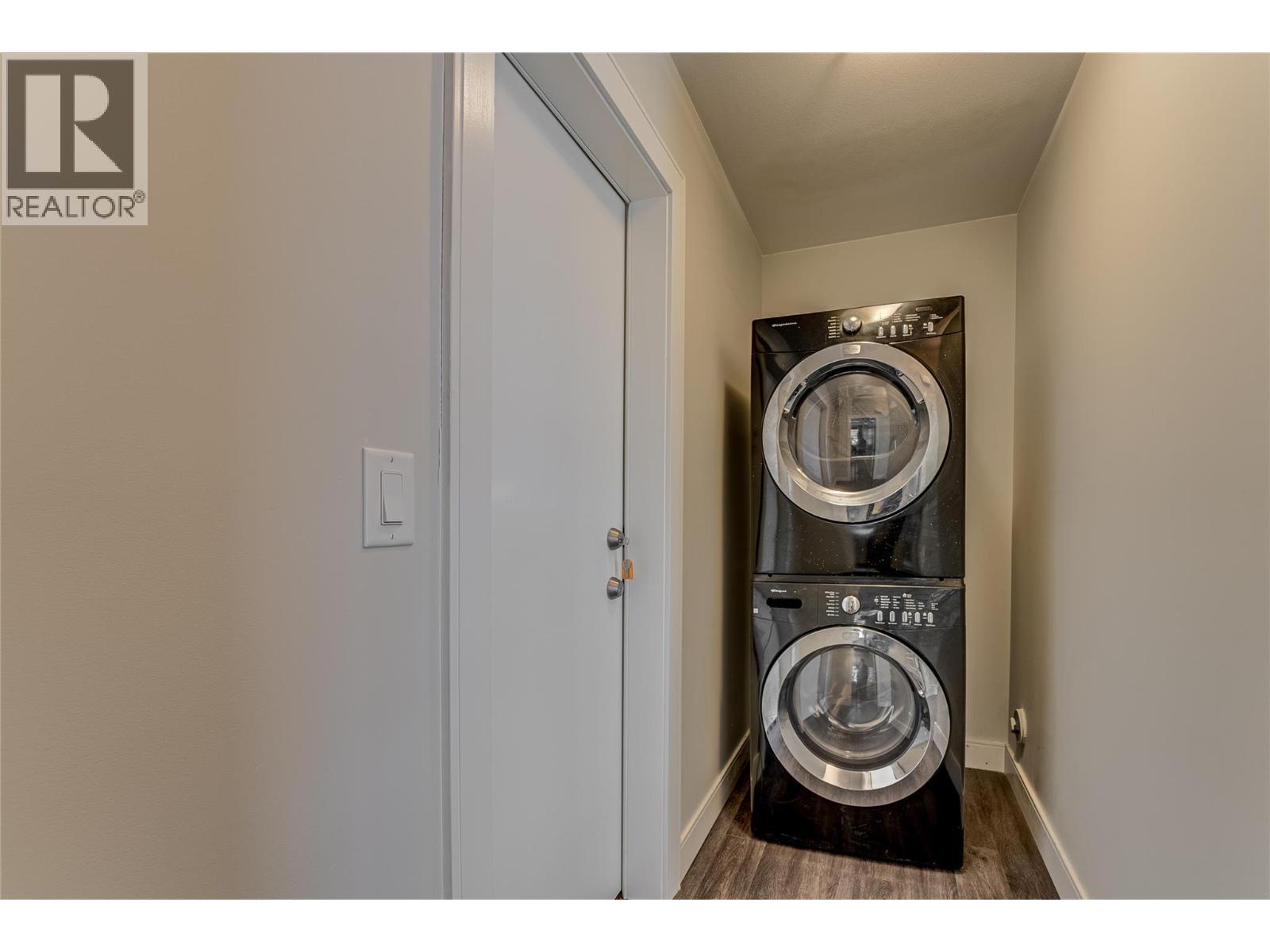 7429 Sun Peaks Drive, Vernon, BC - Indoor Photo Showing Laundry Room