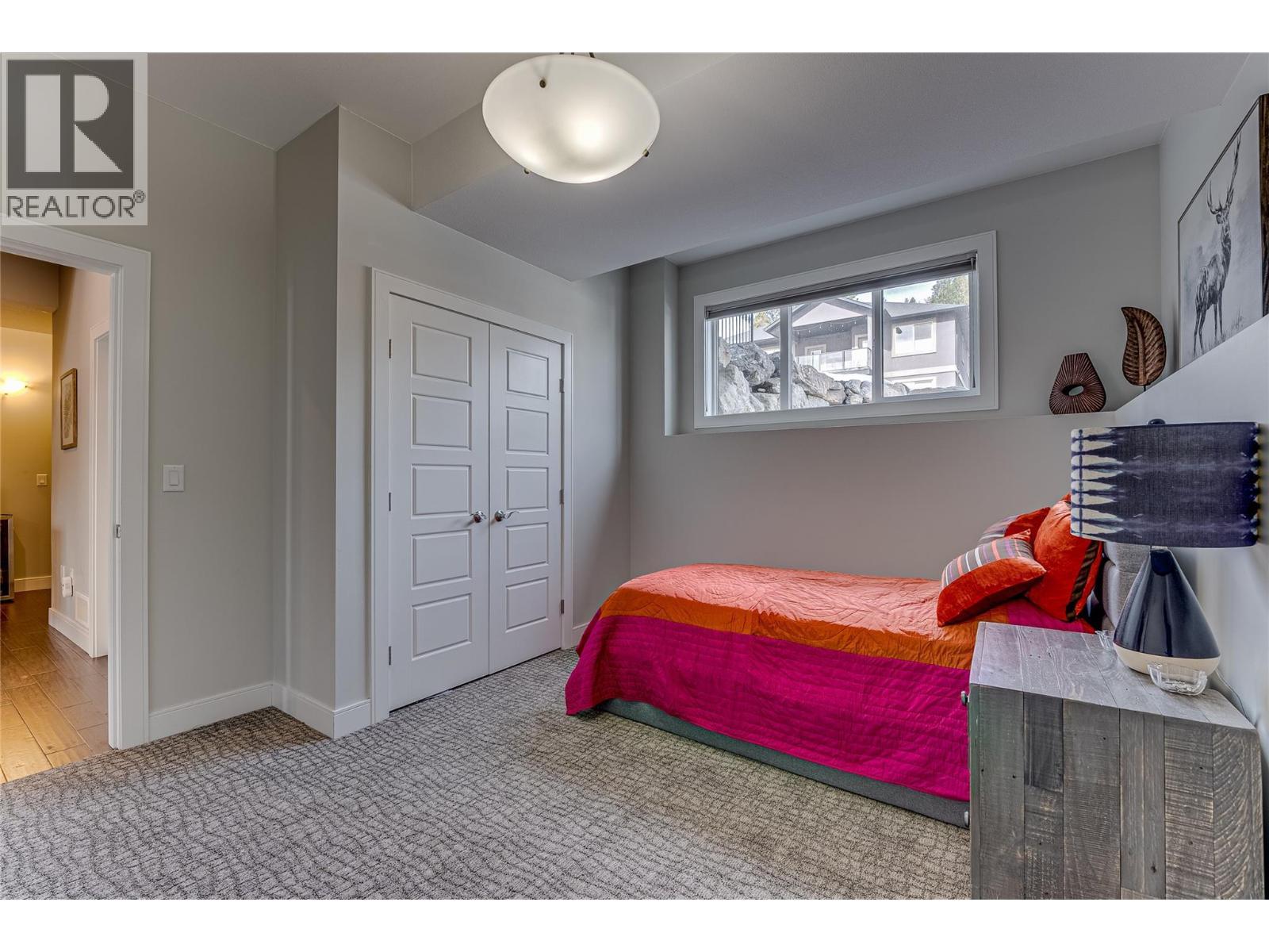 7429 Sun Peaks Drive, Vernon, BC - Indoor Photo Showing Bedroom