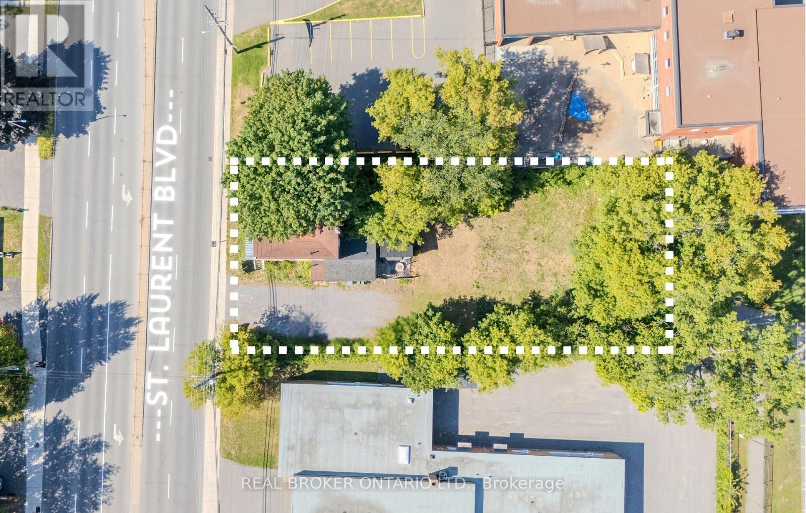 713 St Laurent Boulevard, Ottawa, ON -