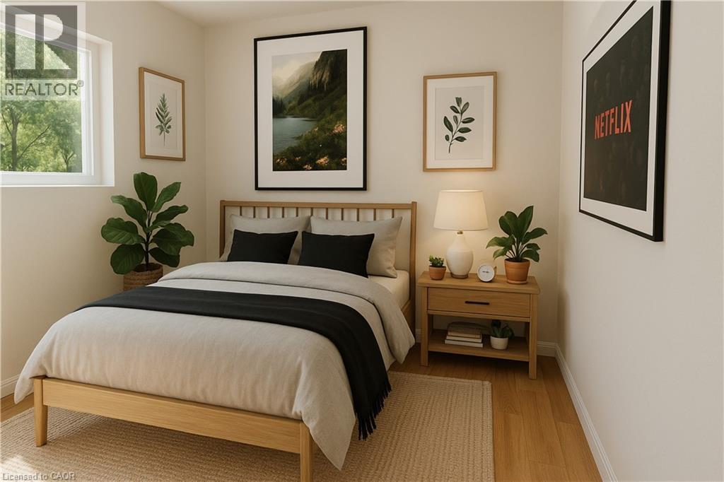 215 Raglan Street Unit# 5, Woodstock, ON - Indoor Photo Showing Bedroom