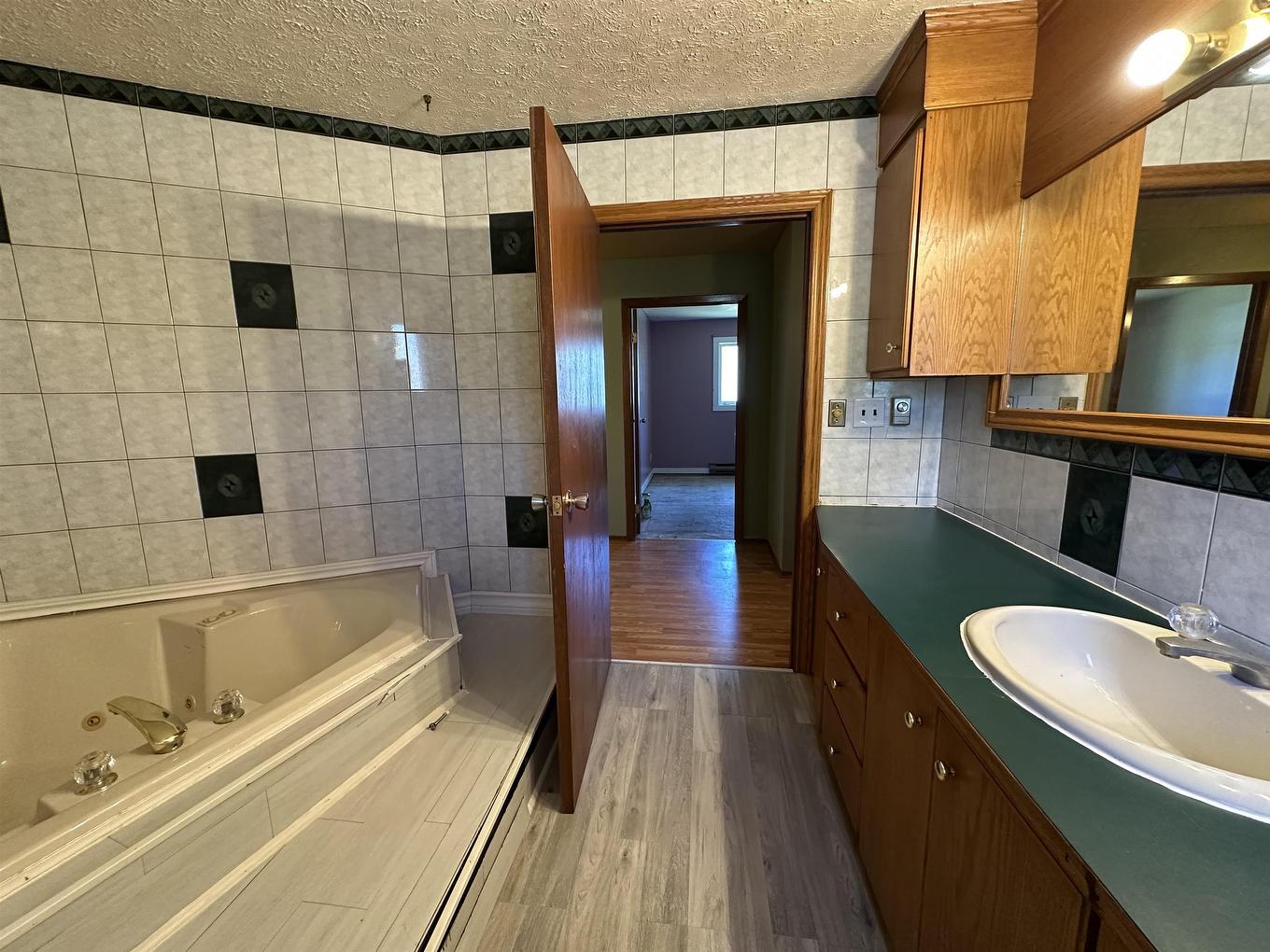 100 Centennial Drive, Schreiber, ON