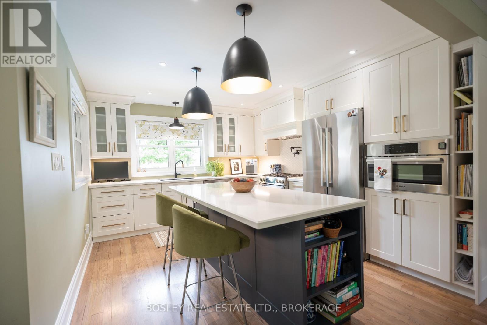 CUSTOM CABINETRY & FUNCTIONAL WORKSPACE - 14796 Niagara River Parkway, Niagara-On-The-Lake (Rural), ON - Indoor Photo Showing Kitchen With Upgraded Kitchen