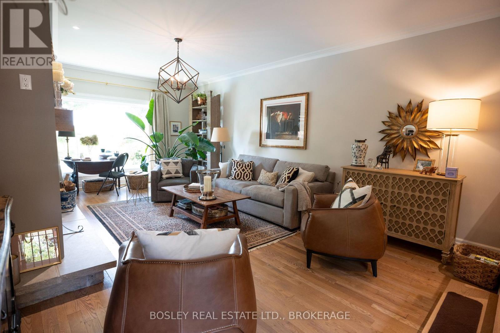 GREAT RM WITH FIREPLACE AND OVERSIZED WINDOW - 14796 Niagara River Parkway, Niagara-On-The-Lake (Rural), ON - Indoor Photo Showing Living Room