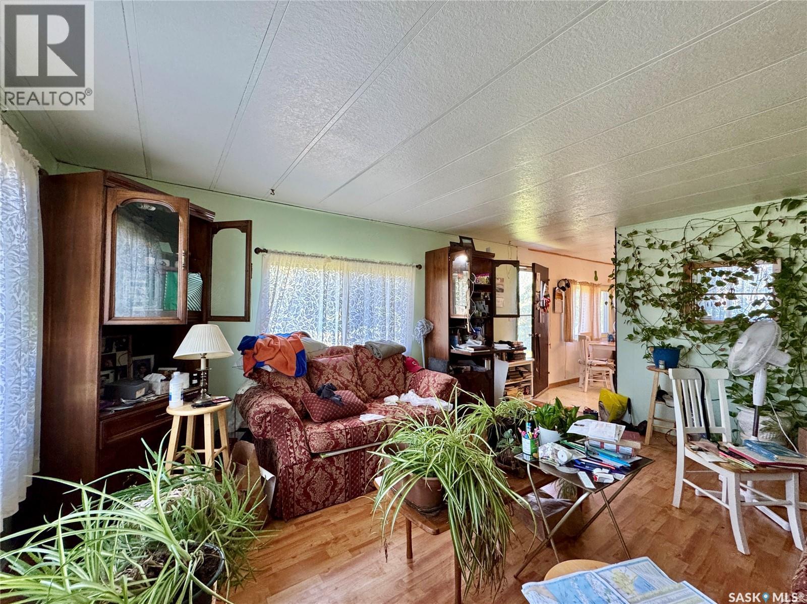 205 Main Street, Gerald, SK - Indoor Photo Showing Living Room