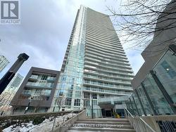 3901 - 75 QUEENS WHARF ROAD Toronto, ON M5V 0J8