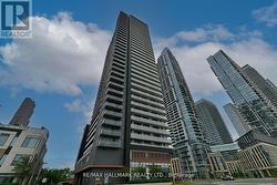 Building Street View -