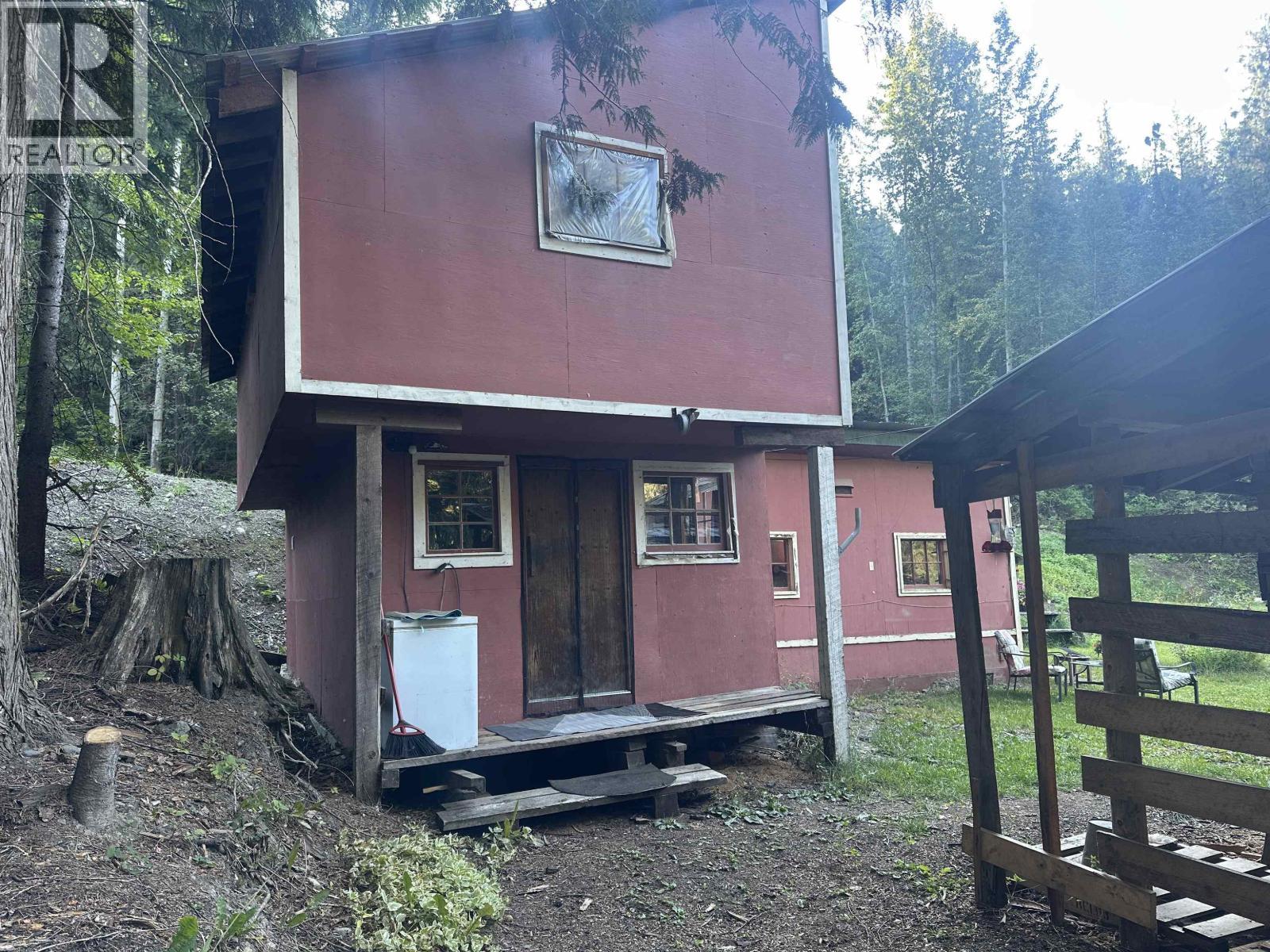 6390 Keithley Creek Road, Likely, BC - Outdoor