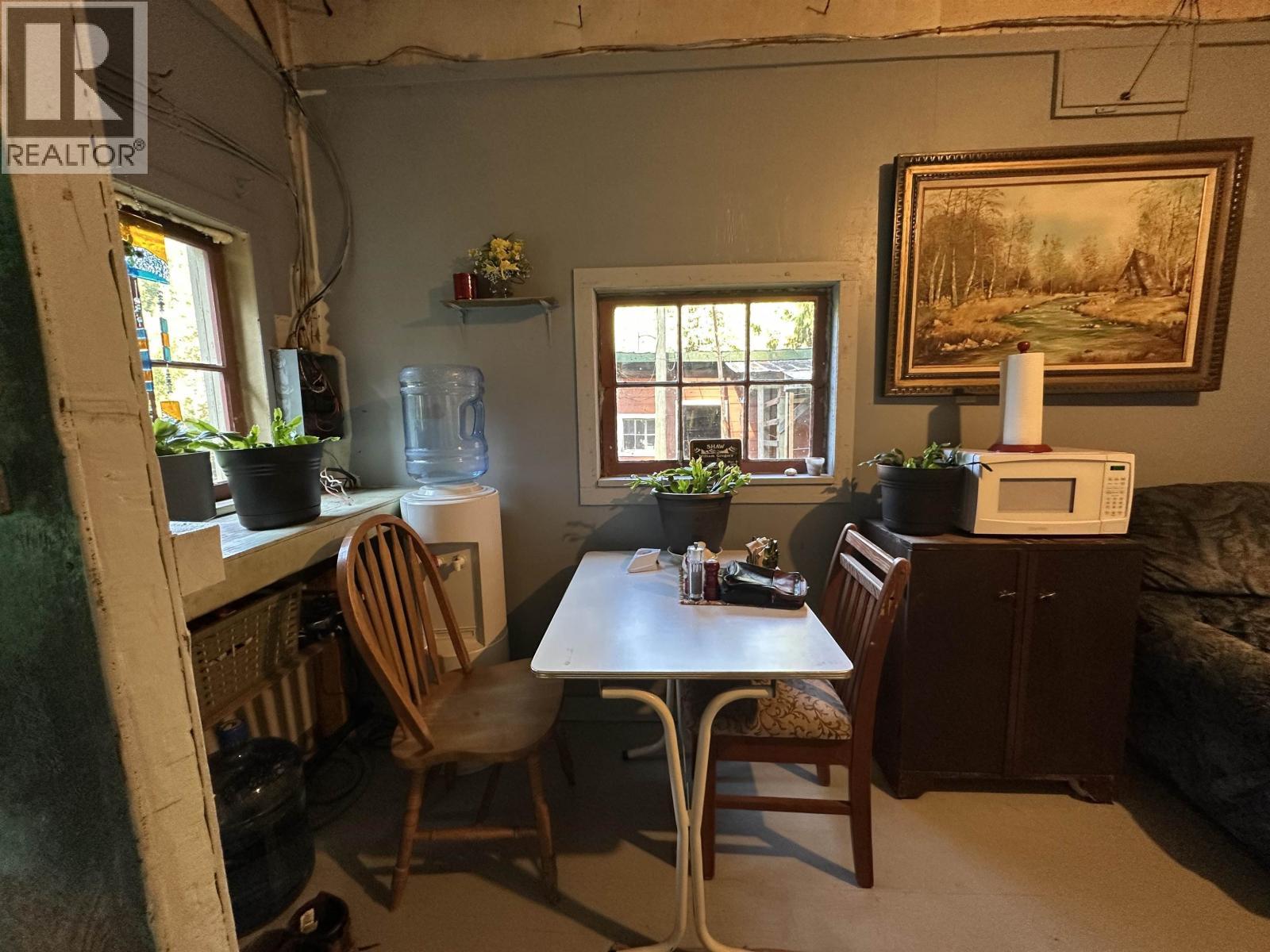 6390 Keithley Creek Road, Likely, BC - Indoor