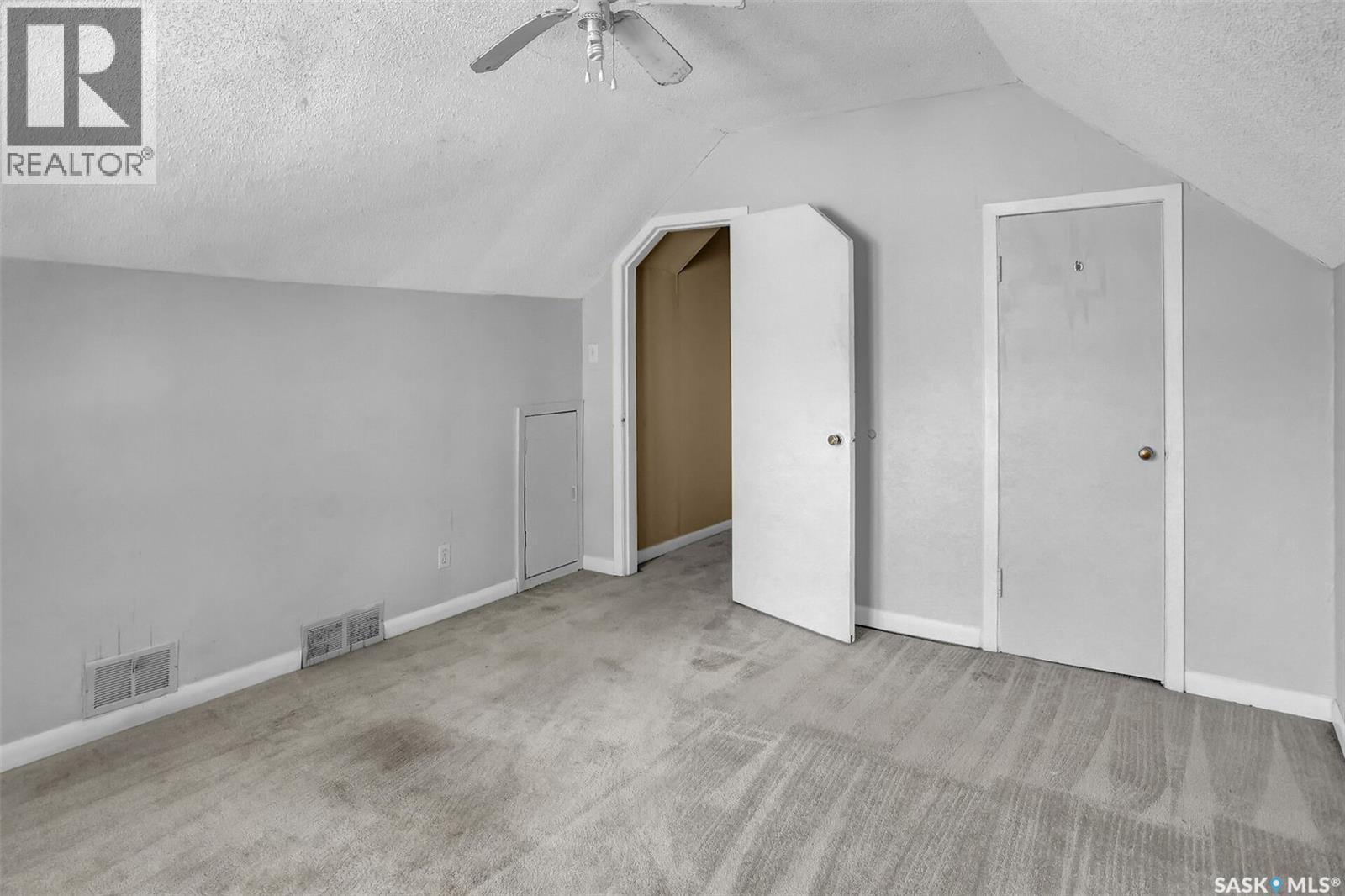 2761 Atkinson Street, Regina, SK - Indoor Photo Showing Other Room