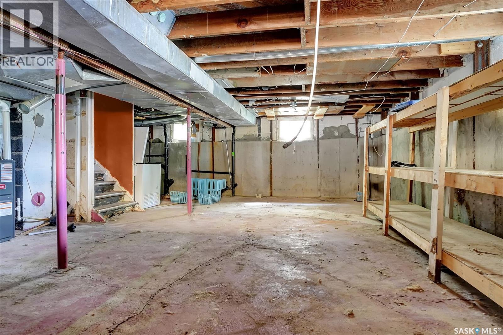 2761 Atkinson Street, Regina, SK - Indoor Photo Showing Basement