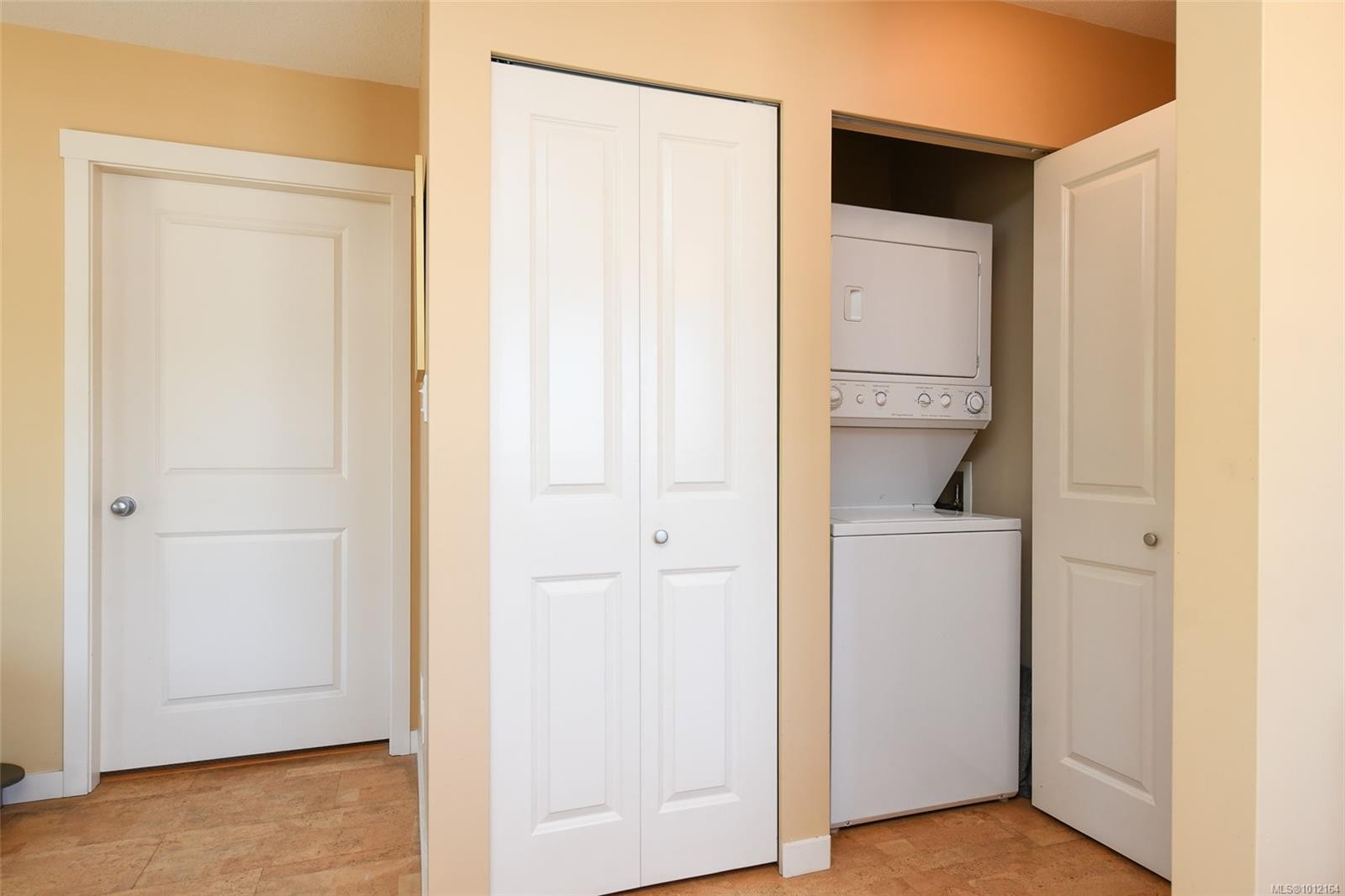 1-1050 8Th St, Courtenay, BC