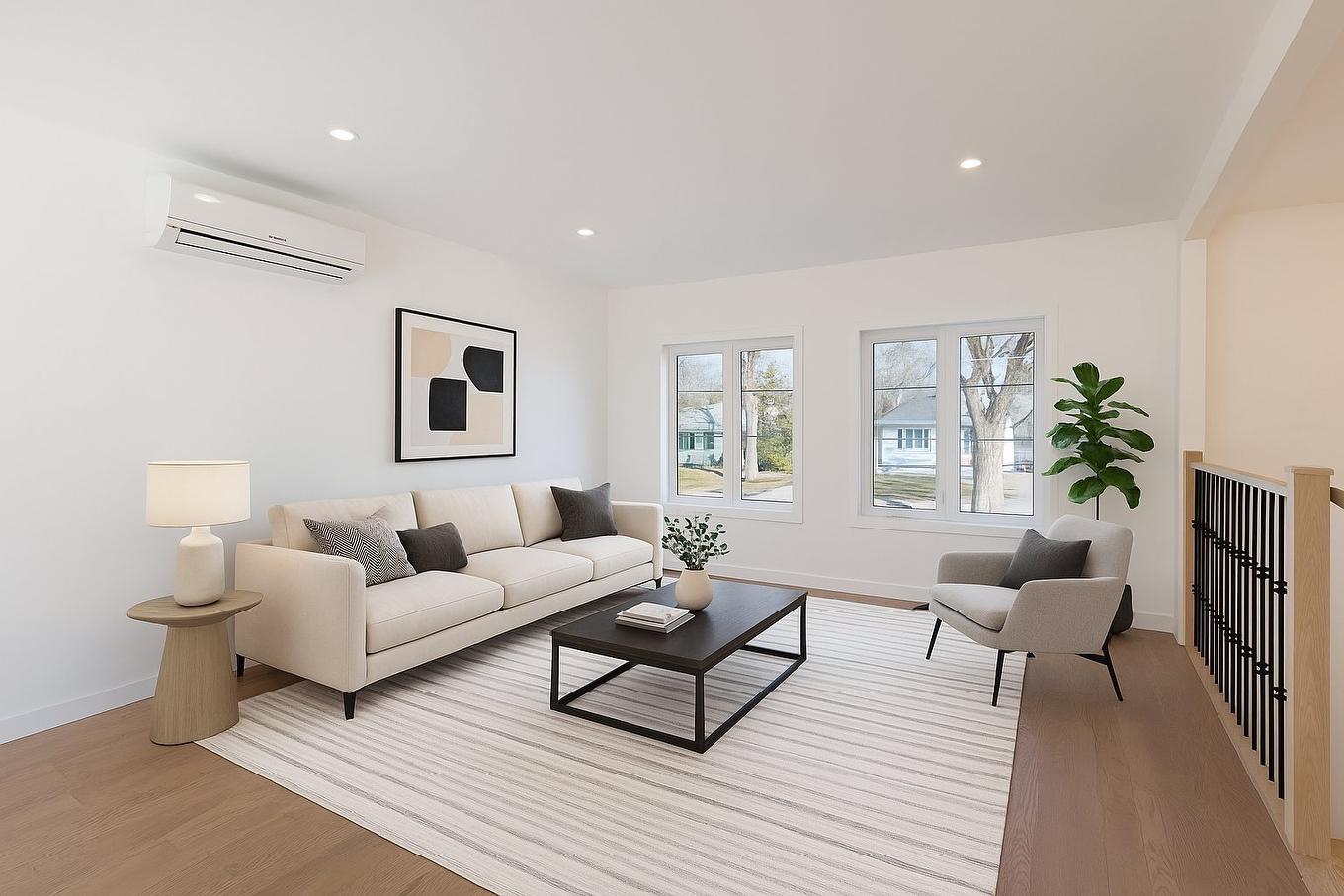 Living room - 17122 Boul. Brunswick, Kirkland, QC - Indoor Photo Showing Living Room