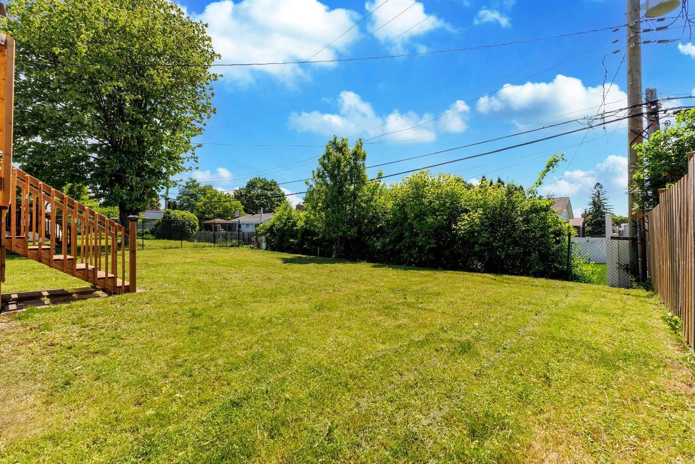 Backyard - 17122 Boul. Brunswick, Kirkland, QC - Outdoor