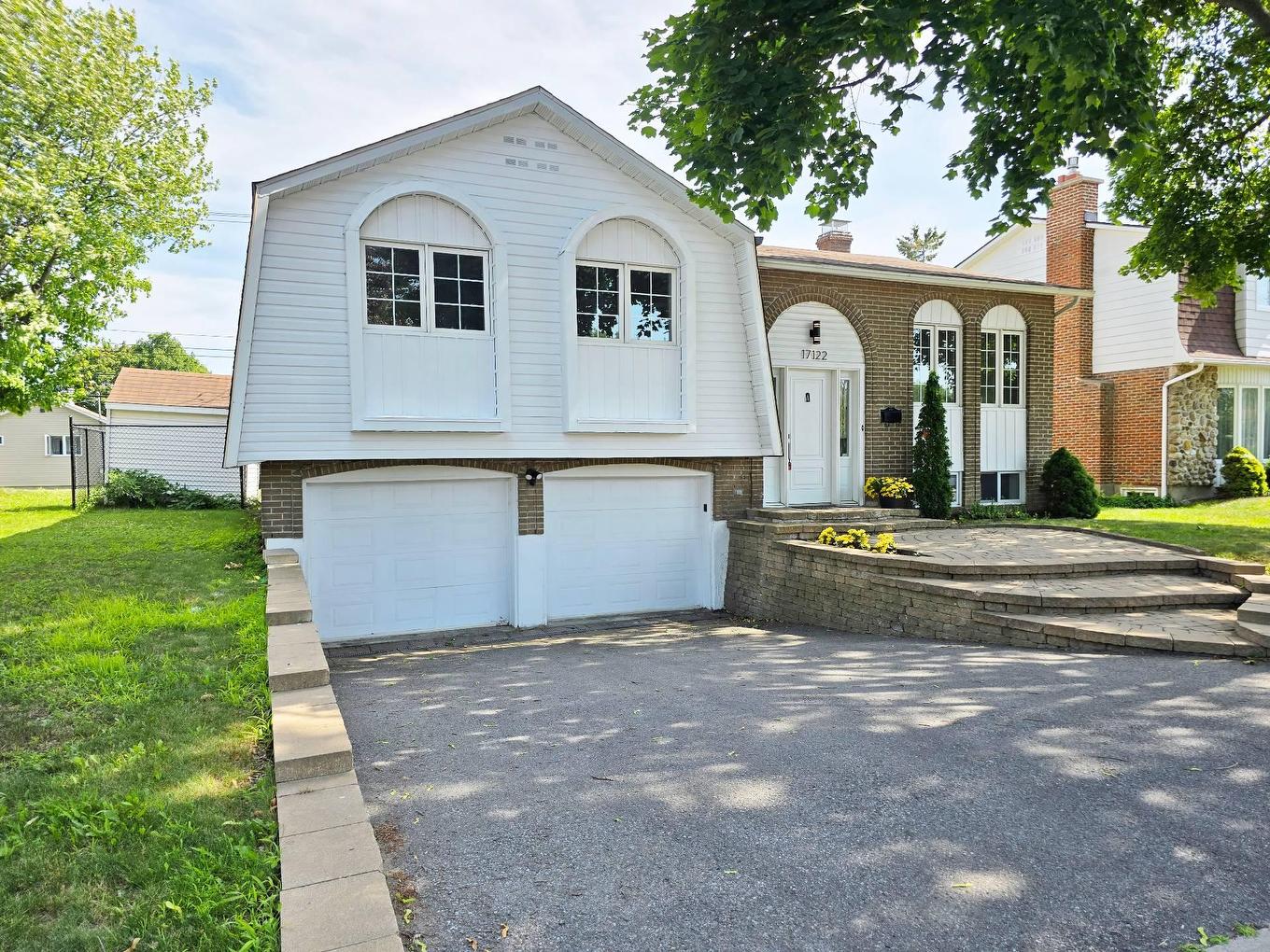 Exterior - 17122 Boul. Brunswick, Kirkland, QC - Outdoor With Facade