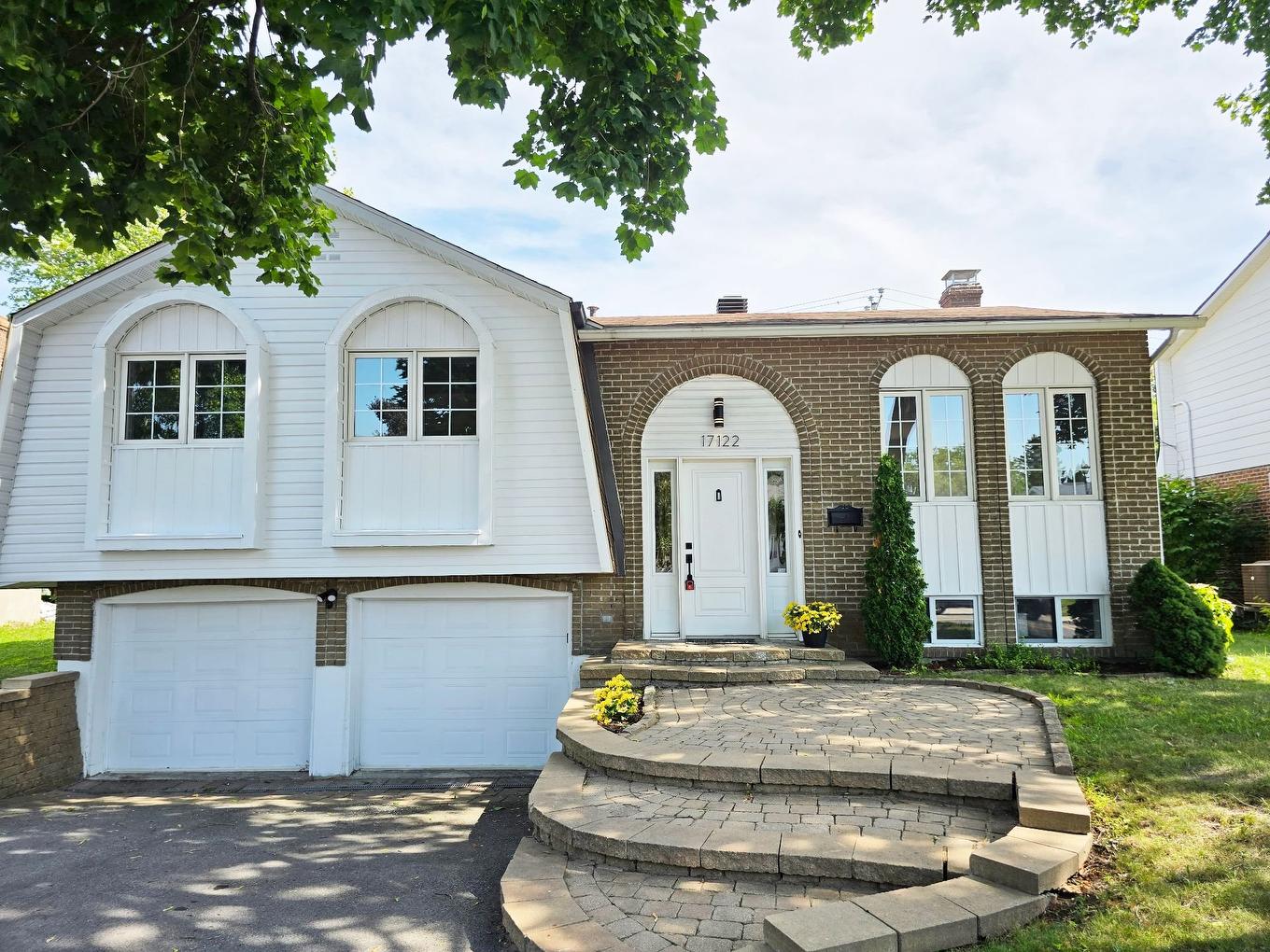 Exterior - 17122 Boul. Brunswick, Kirkland, QC - Outdoor With Facade