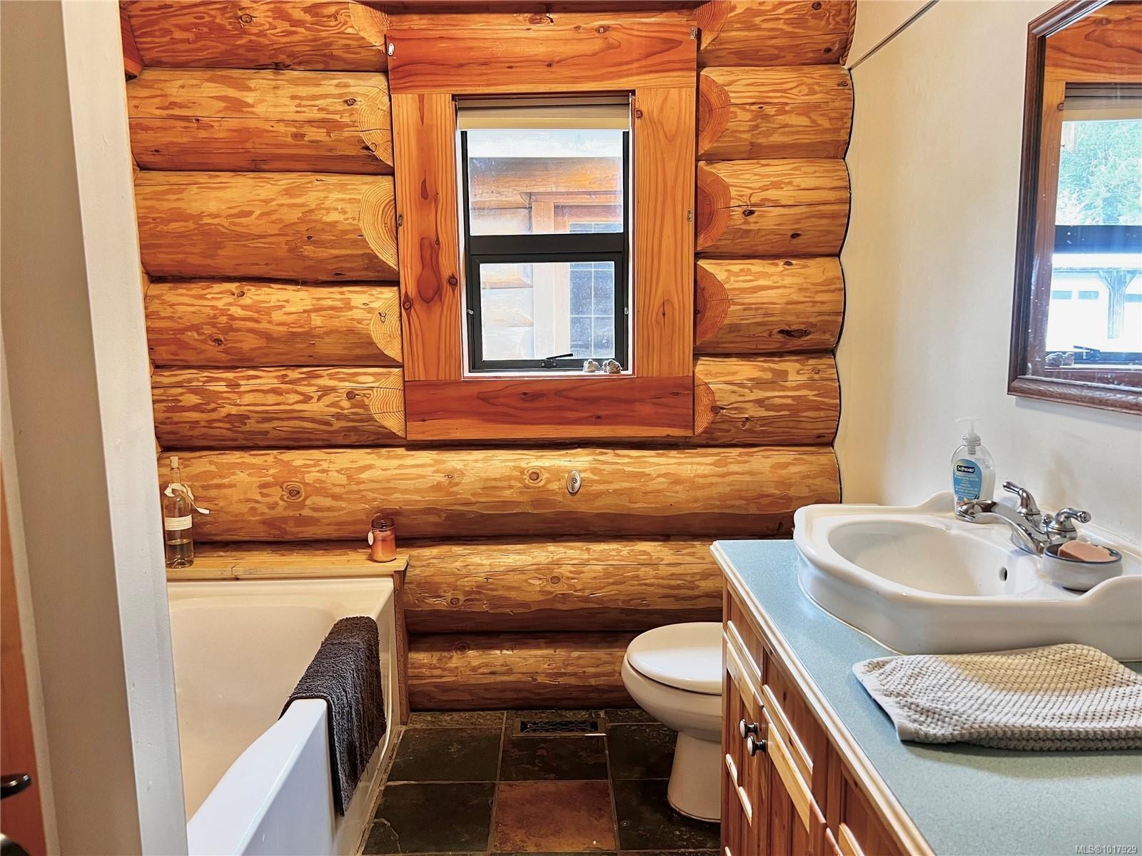 6645 Hillcrest Rd, Duncan, BC