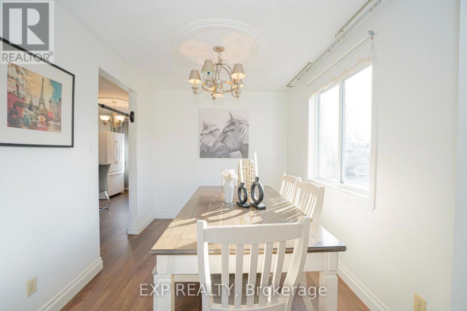 84 Wimbleton Crescent, Kitchener, ON - Indoor Photo Showing Dining Room