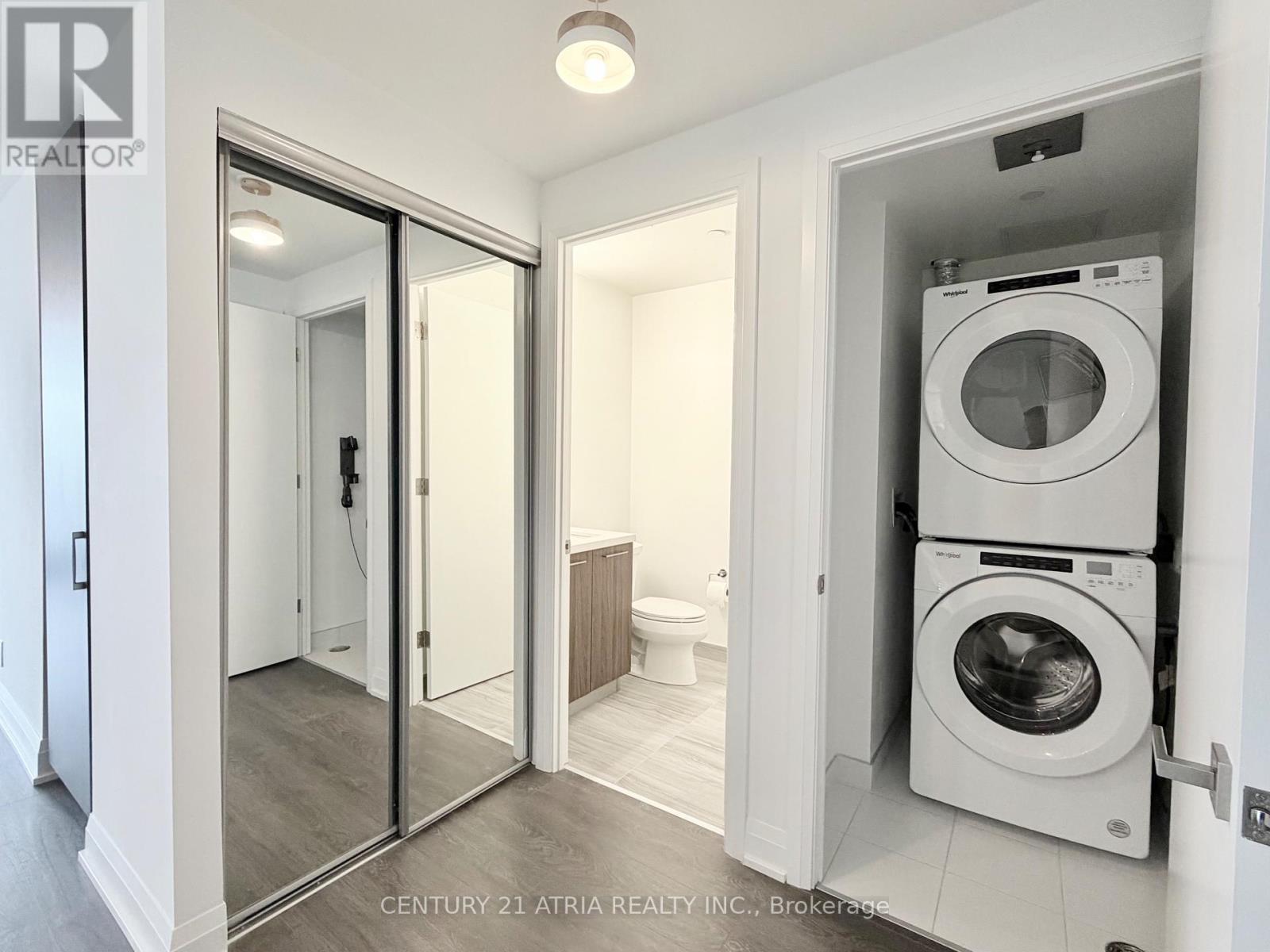 1003 - 33 Frederick Todd Way, Toronto, ON - Indoor Photo Showing Laundry Room