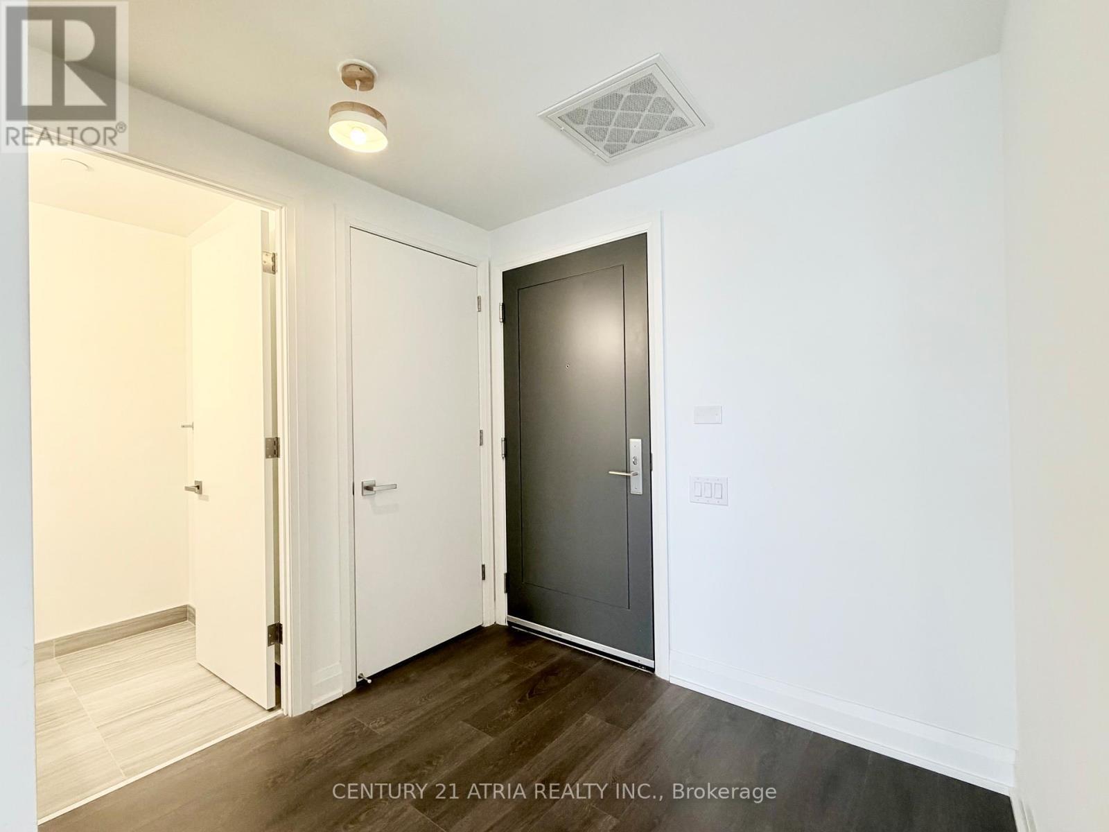 1003 - 33 Frederick Todd Way, Toronto, ON - Indoor Photo Showing Other Room