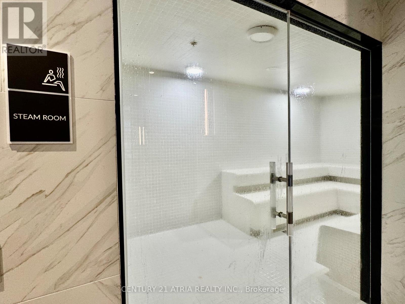 1003 - 33 Frederick Todd Way, Toronto, ON - Indoor Photo Showing Bathroom