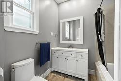 Front Unit - Bathroom -
