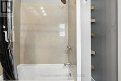 Front Unit - Bathroom -