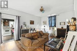 Back Unit - Living Room -