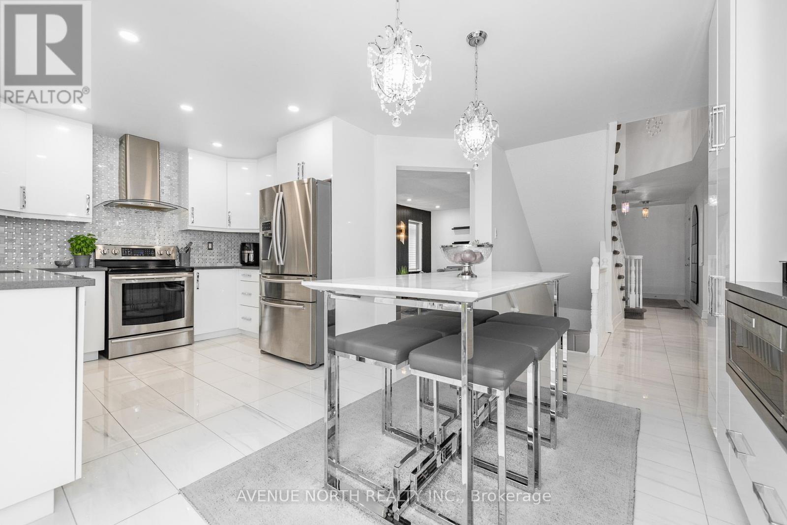 2163 Johnston Road, Ottawa, ON - Indoor