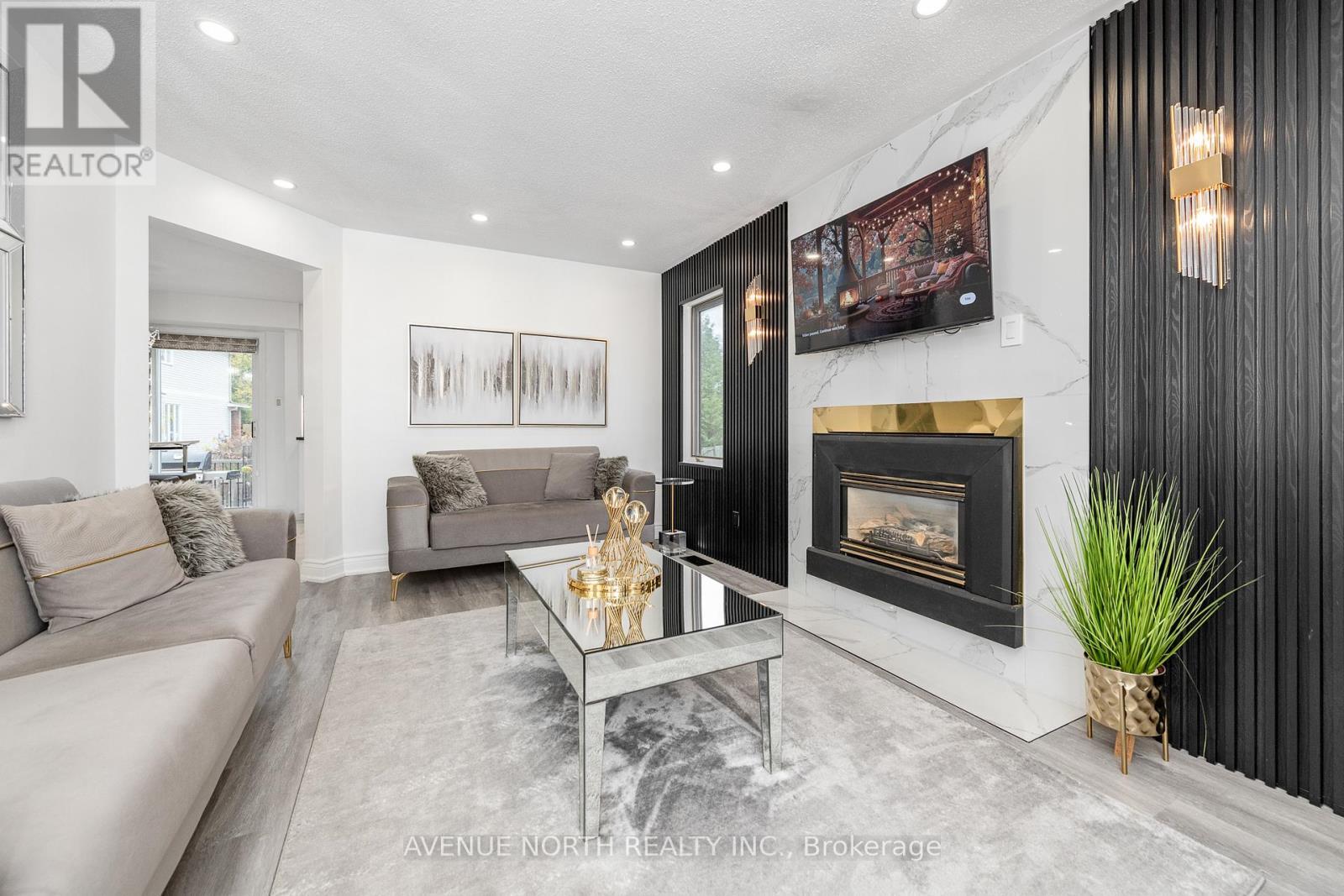 2163 Johnston Road, Ottawa, ON - Indoor Photo Showing Living Room With Fireplace