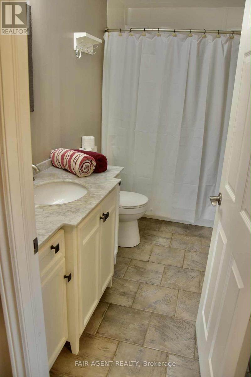 655 Hunter Street, Kincardine, ON - Indoor Photo Showing Bathroom