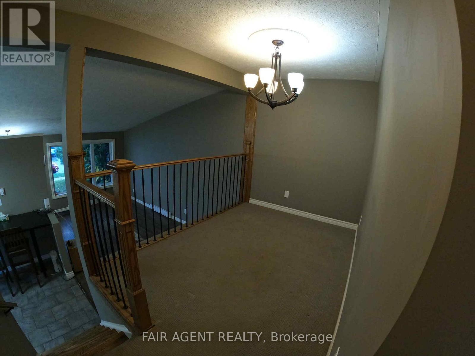 655 Hunter Street, Kincardine, ON - Indoor Photo Showing Other Room