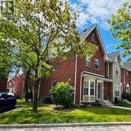 Bright End unit condo townhouse Tansley Woods -