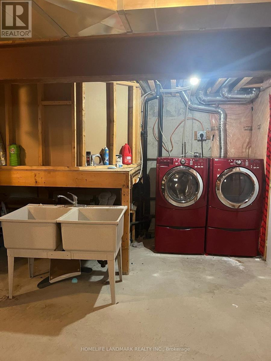 336 Drummond Drive, Vaughan, ON - Indoor Photo Showing Laundry Room