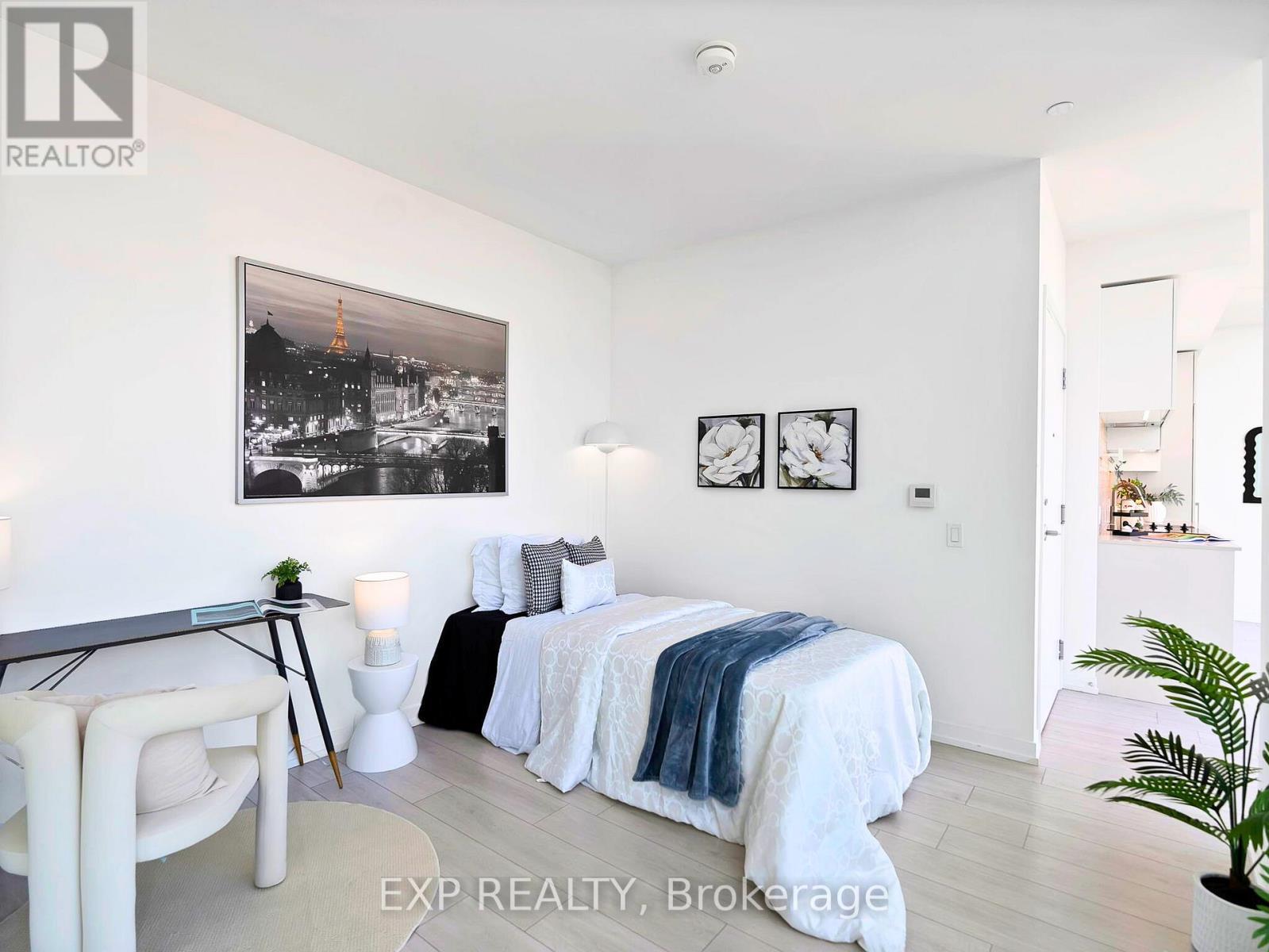 Unit 811 - 950 Portage Parkway, Vaughan, ON - Indoor Photo Showing Bedroom