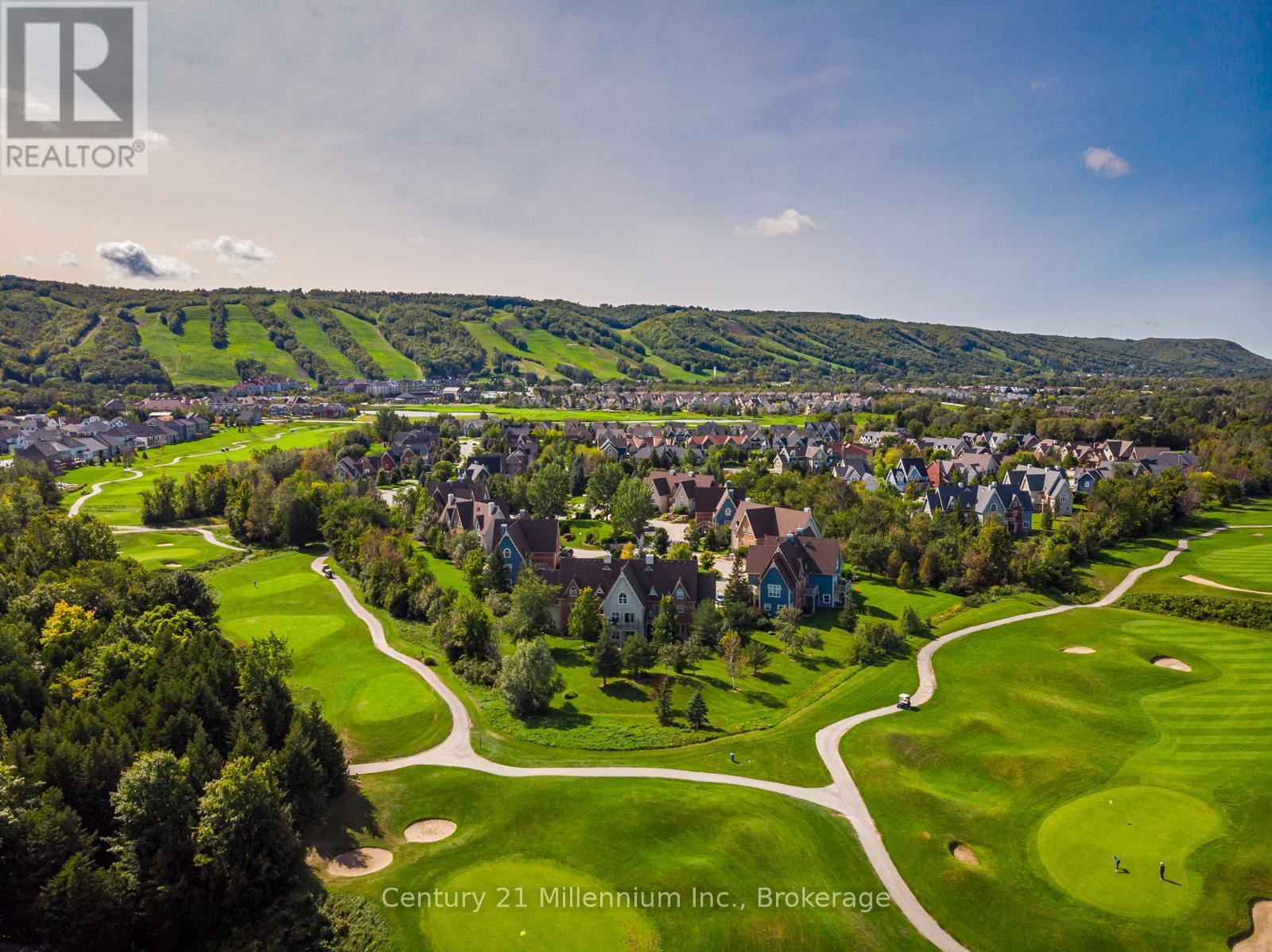 120 - 184 Snowbridge Way, Blue Mountains, ON - Outdoor With View