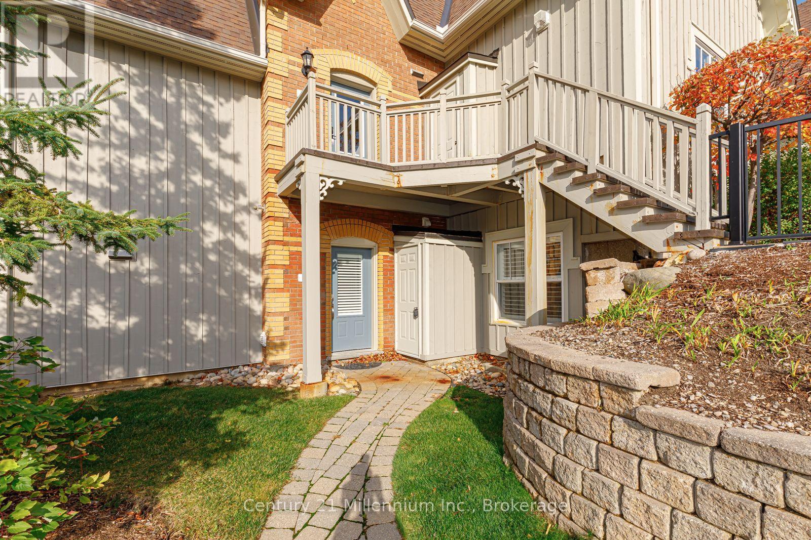 120 - 184 Snowbridge Way, Blue Mountains, ON - Outdoor