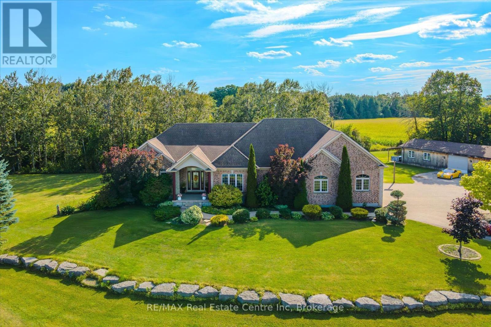 5946 Wellington Rd 86 Road, Woolwich, ON - Outdoor