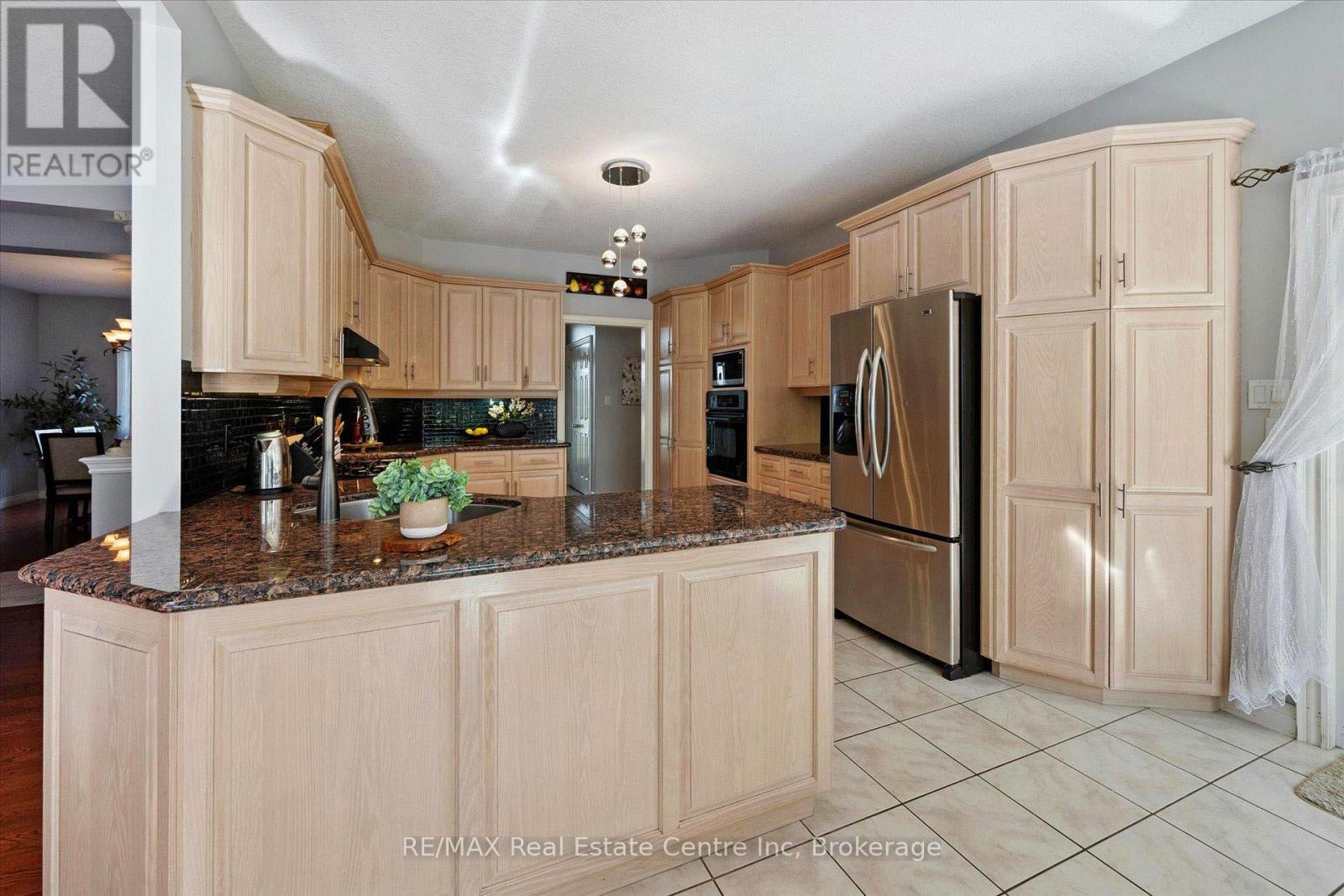 5946 Wellington Rd 86 Road, Woolwich, ON - Indoor Photo Showing Kitchen