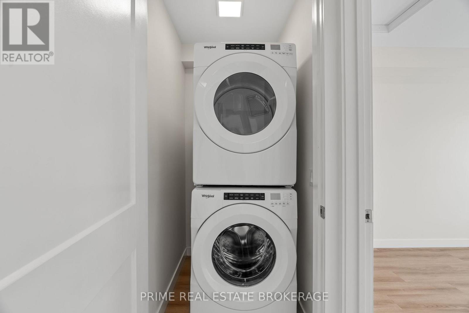 370 William Street, South Huron (Exeter), ON - Indoor Photo Showing Laundry Room