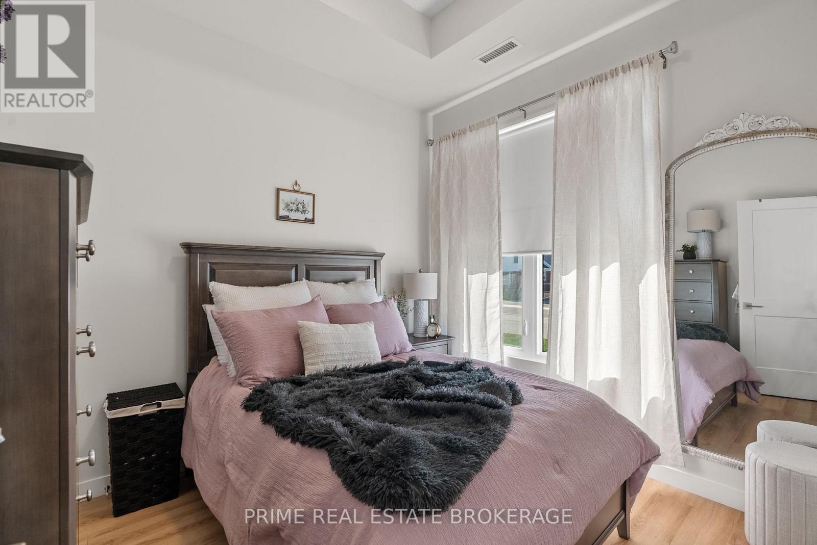 370 William Street, South Huron (Exeter), ON - Indoor Photo Showing Bedroom