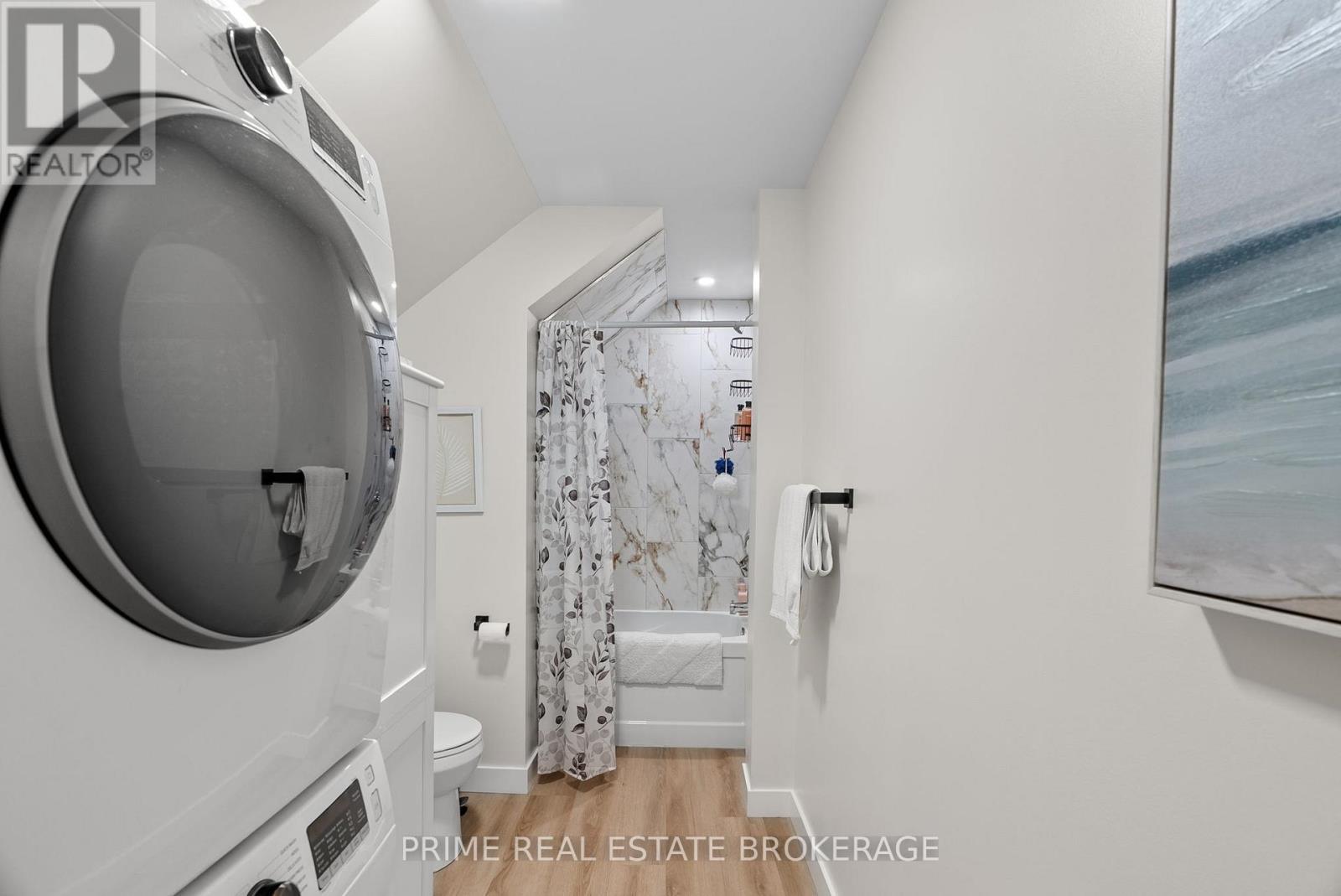 370 William Street, South Huron (Exeter), ON - Indoor