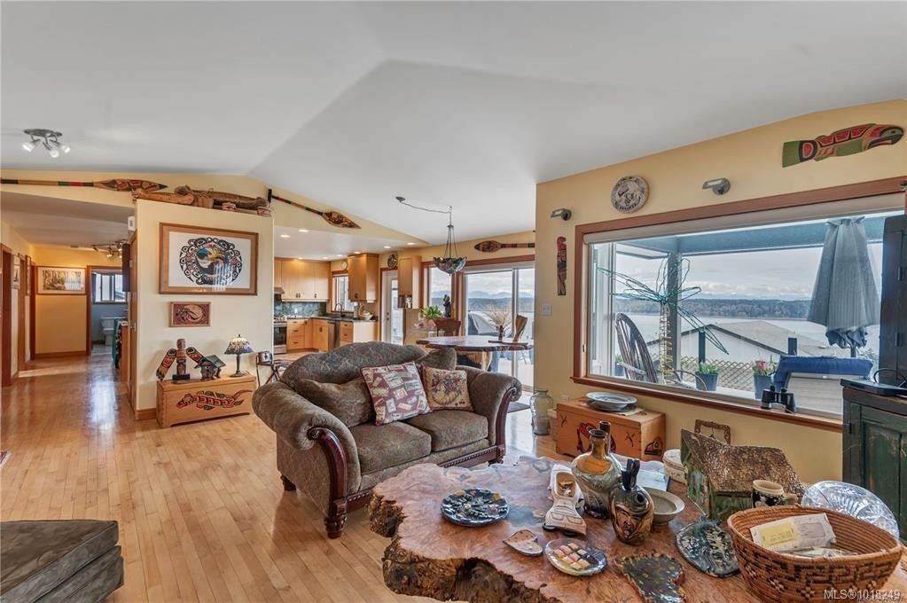 253 Alder St South, Campbell River, BC